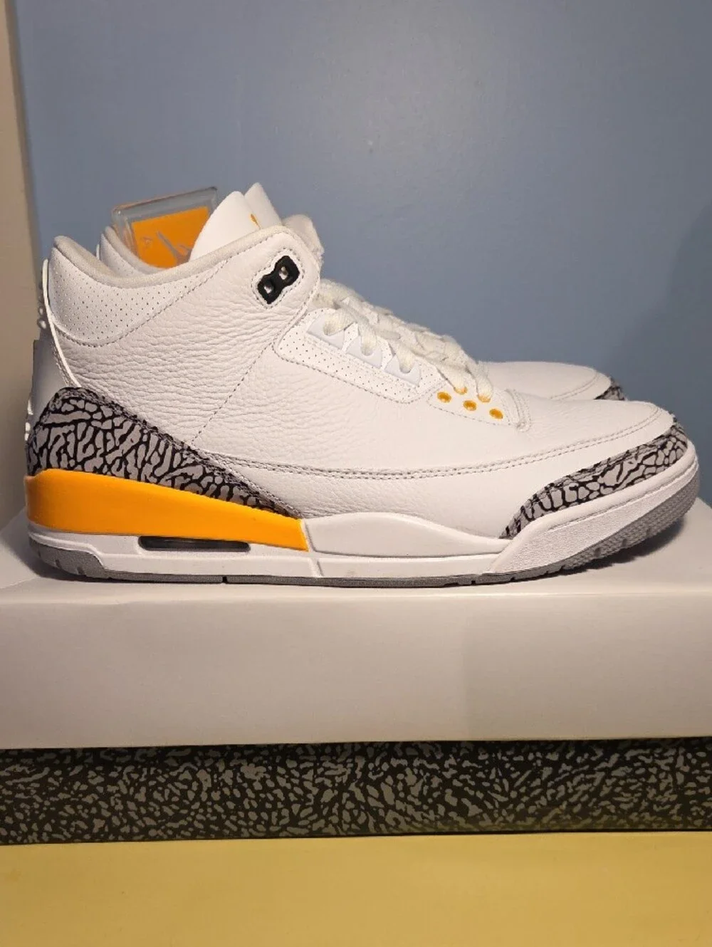 Air Jordan 3 Retro 'Laser Orange' Size 12W/10.5M